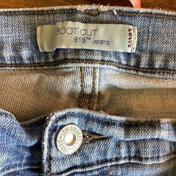 Vintage Levi’s 515 Jeans (size 14) & Levi’s Classic Straight Leg Jeans (size 12) - Picture 6 of 13